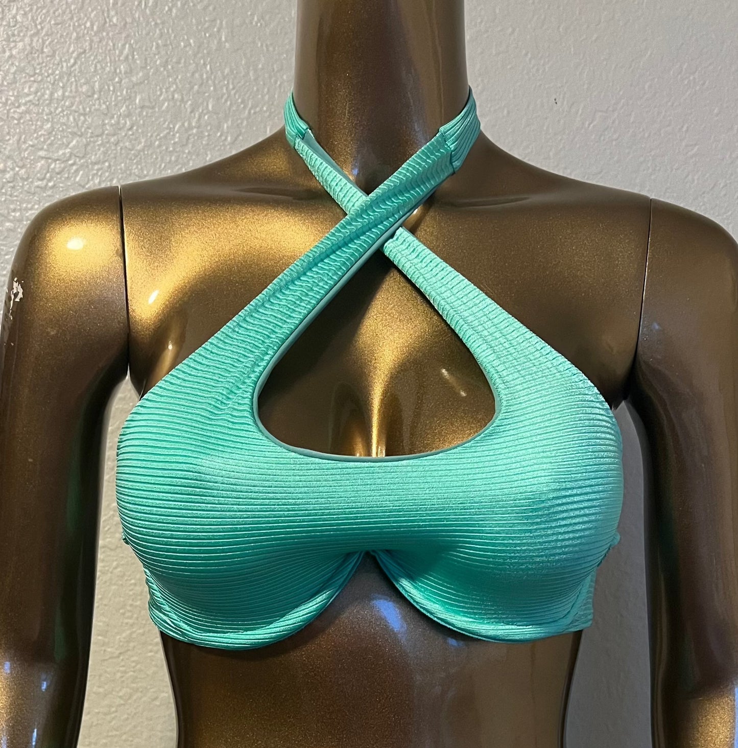 Haleiwa Adjustable Push-Up Top - On The Lo Swimwear