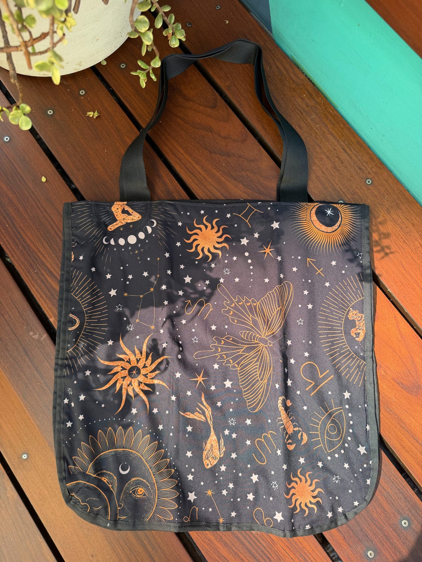 Bolsa Alto Astral = Zodiac Goddess Tote Bag - On The Lo Swimwear